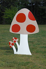 6ft_Mushroom_on_stake