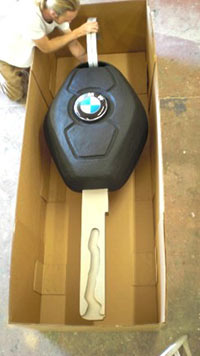 Giant_BMW_Key_In_Box